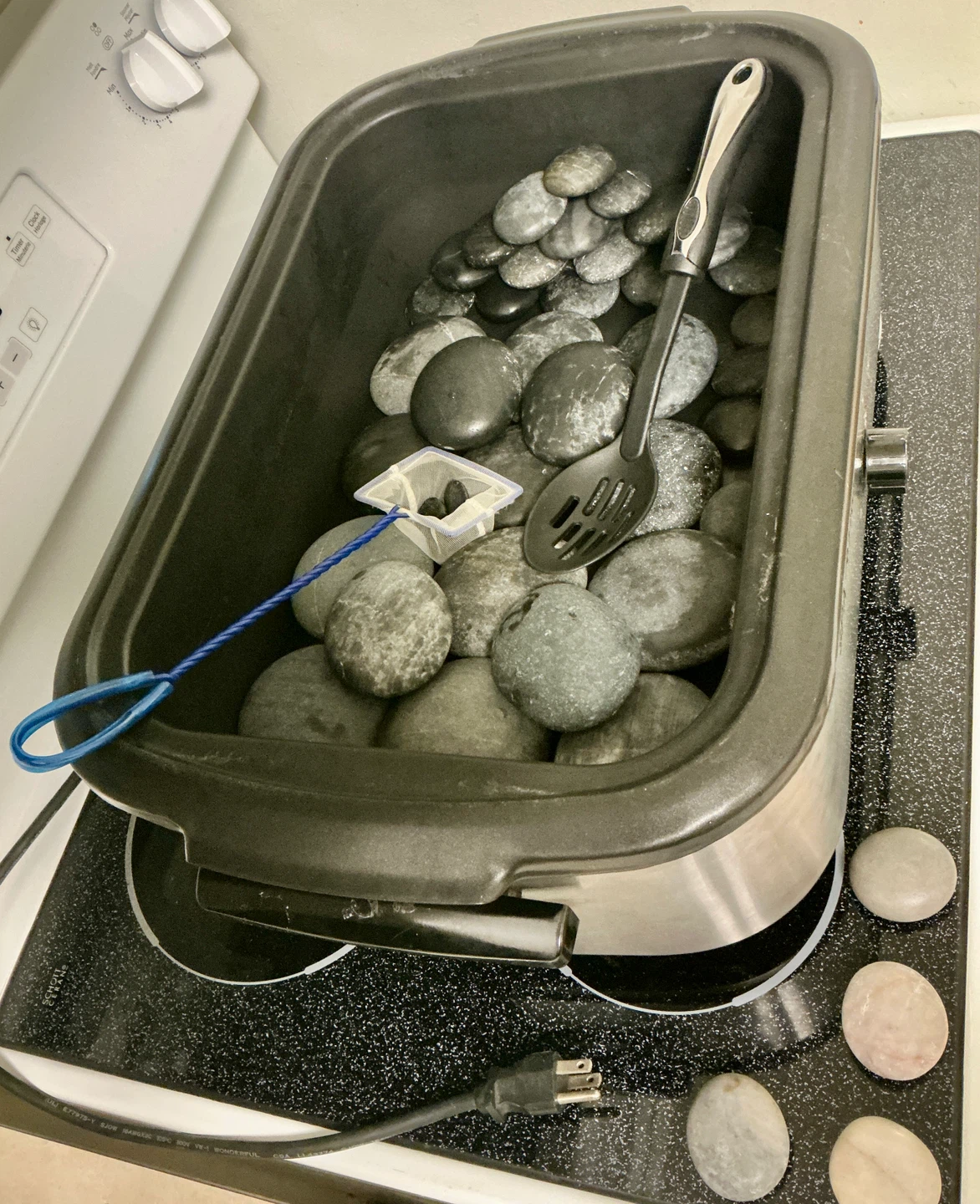 Hot Stone Massage Kit – 57 Stones + Heater (Spa Pro) - photo 2