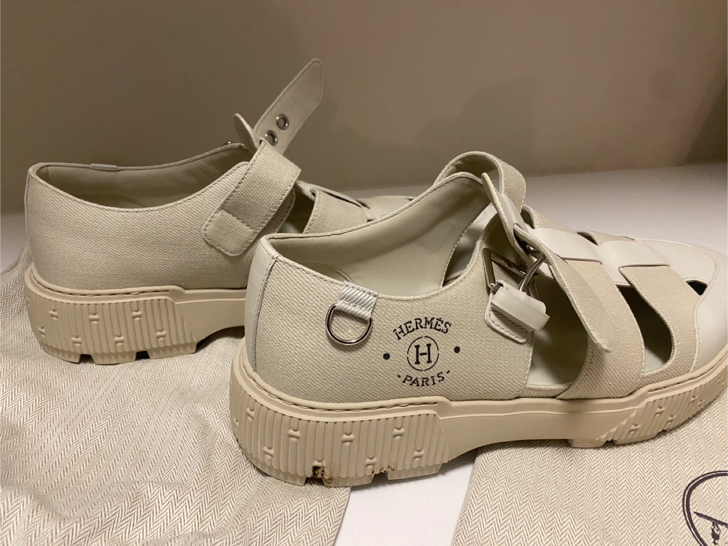 Hermès Paris White Canvas & Leather Gladiator Sandals Size 44 - photo 2
