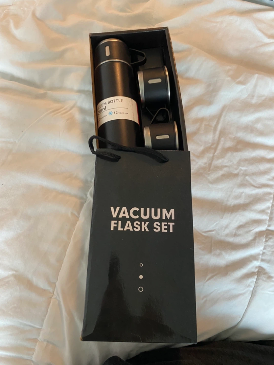 Vacuum Flask Set with 2 Cups