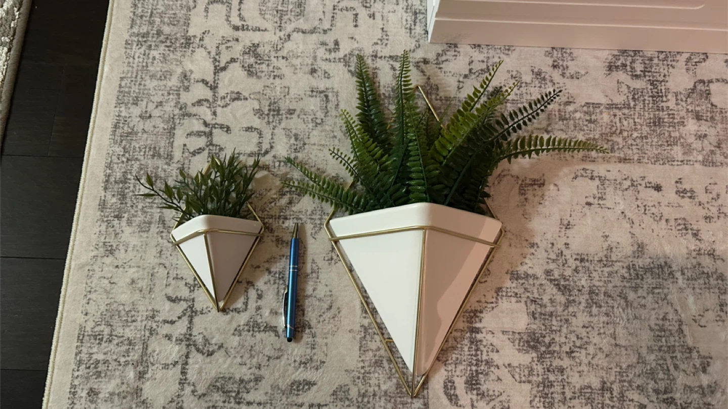 Set of 2 Umbra White Geometric Wall Planters - photo 2