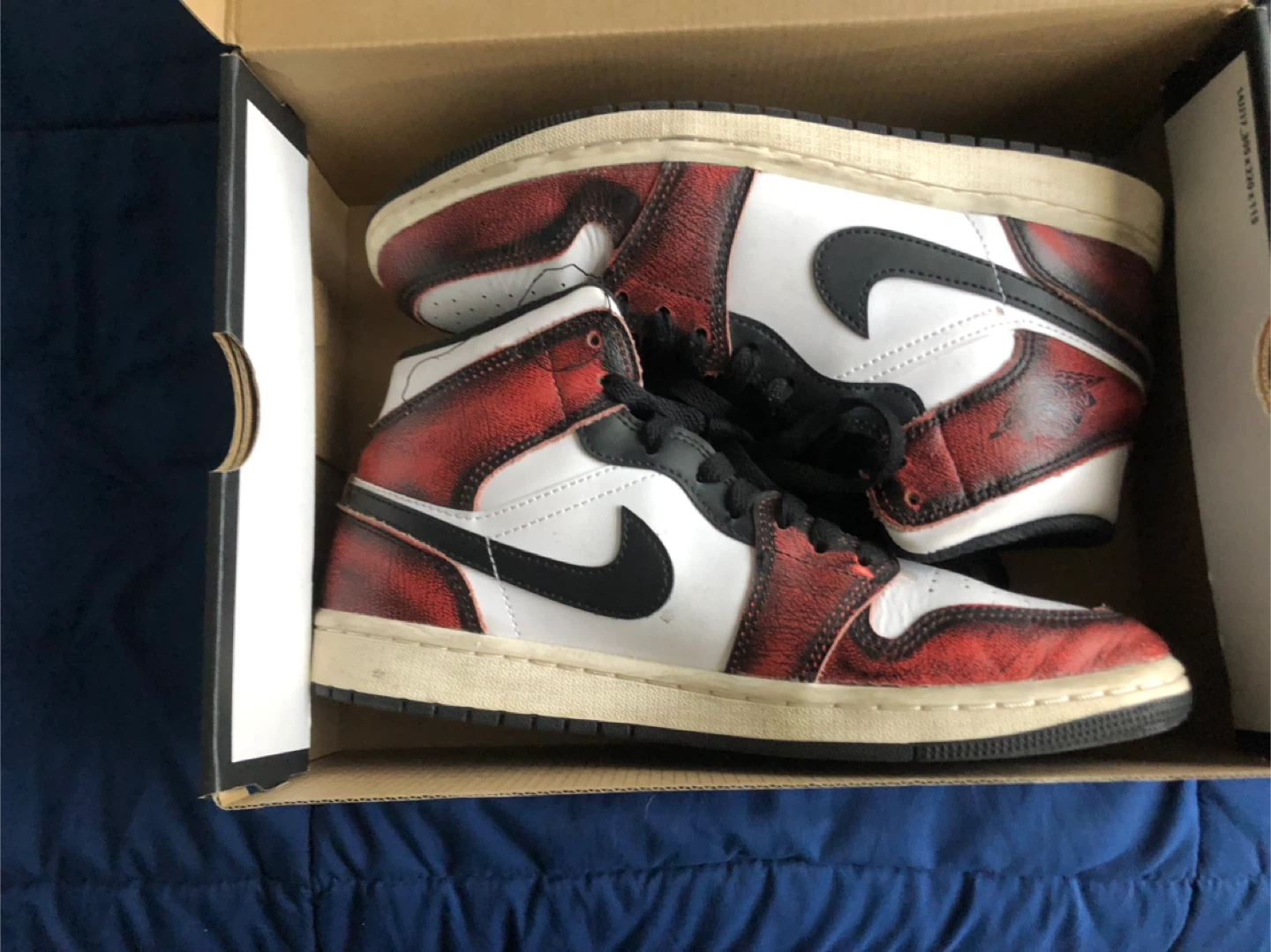 Nike Air Jordan 1 Mid Shoes - photo 3