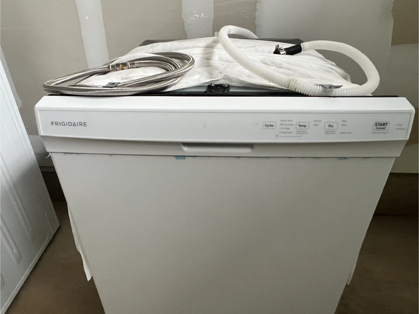 Frigidaire Dishwasher - photo 2