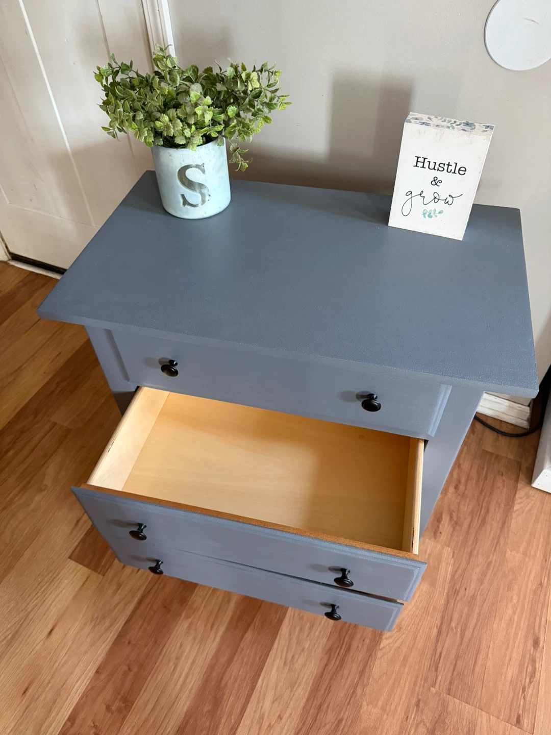 🩶✨Beautiful solid wood nightstand🩶✨ - photo 5