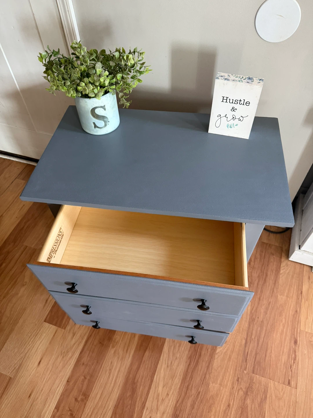 🩶✨Beautiful solid wood nightstand🩶✨ - photo 4
