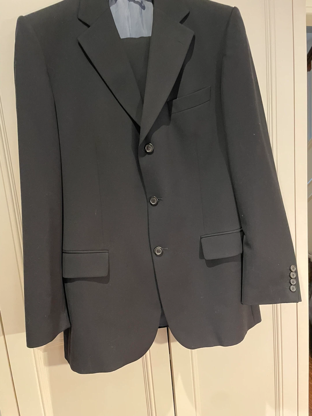 Hugo Boss Men’s Suit - photo 2