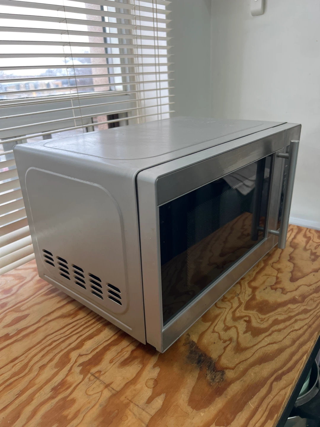 Hamilton Beach Microwave Oven - photo 3