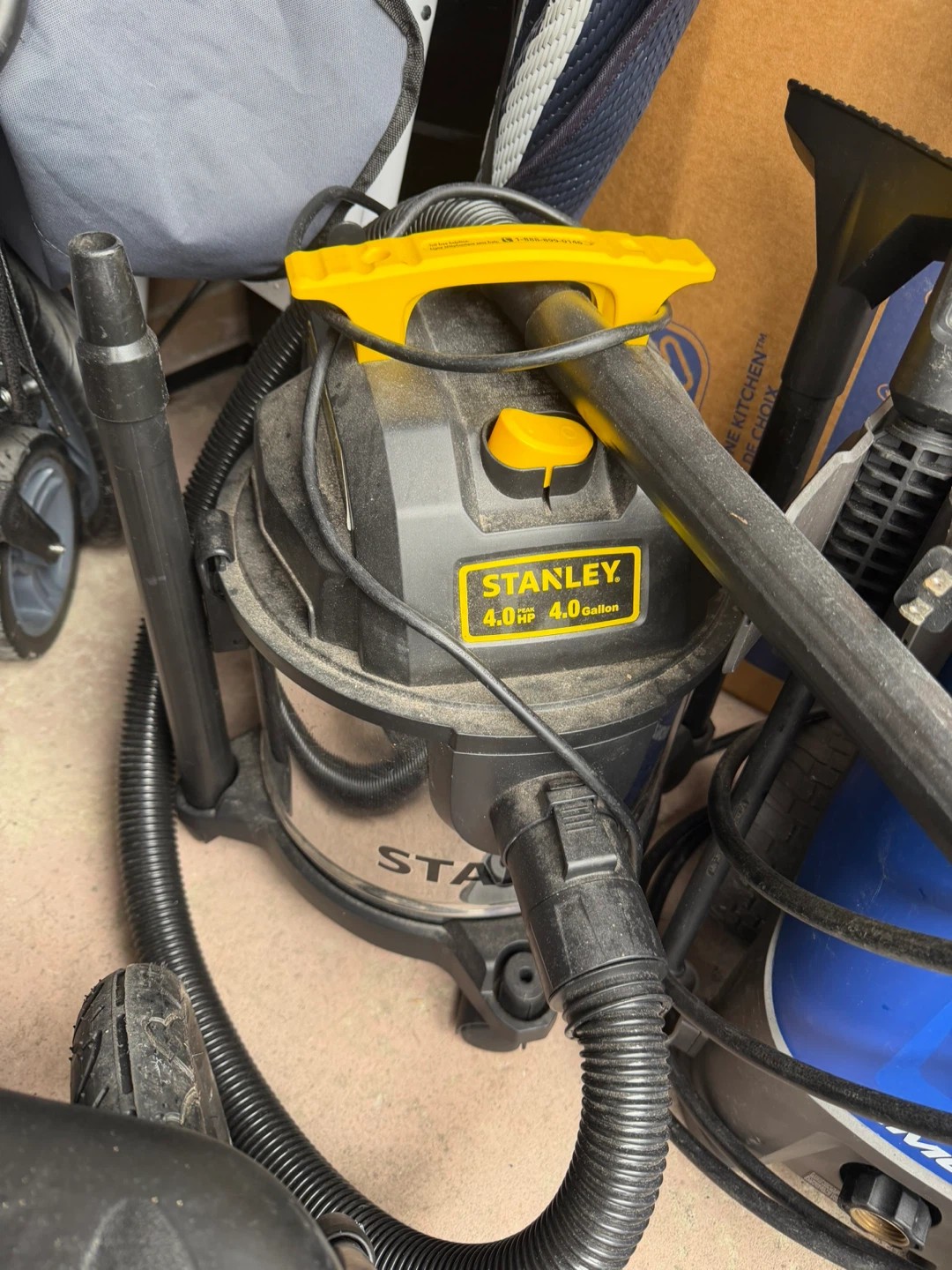 STANLEY 4.0 Gallon 4.0 HP Wet/Dry Vacuum - photo 2