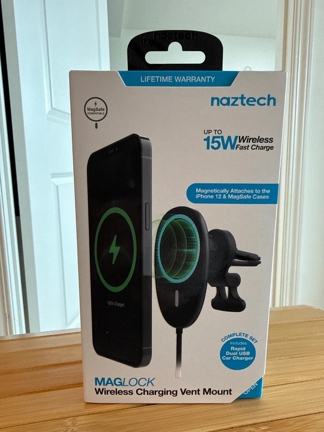 Naztech MAGLOCK 15W Wireless Charging Vent Mount