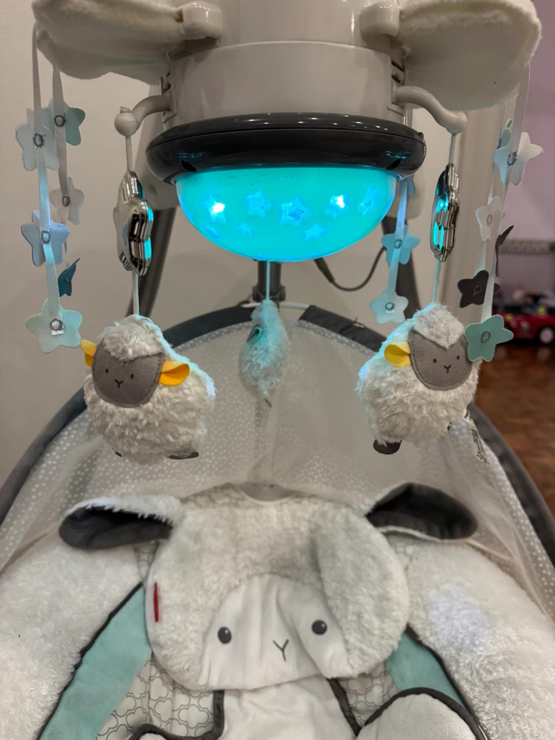 Fisher-Price Deluxe Cradle Swing - photo 2