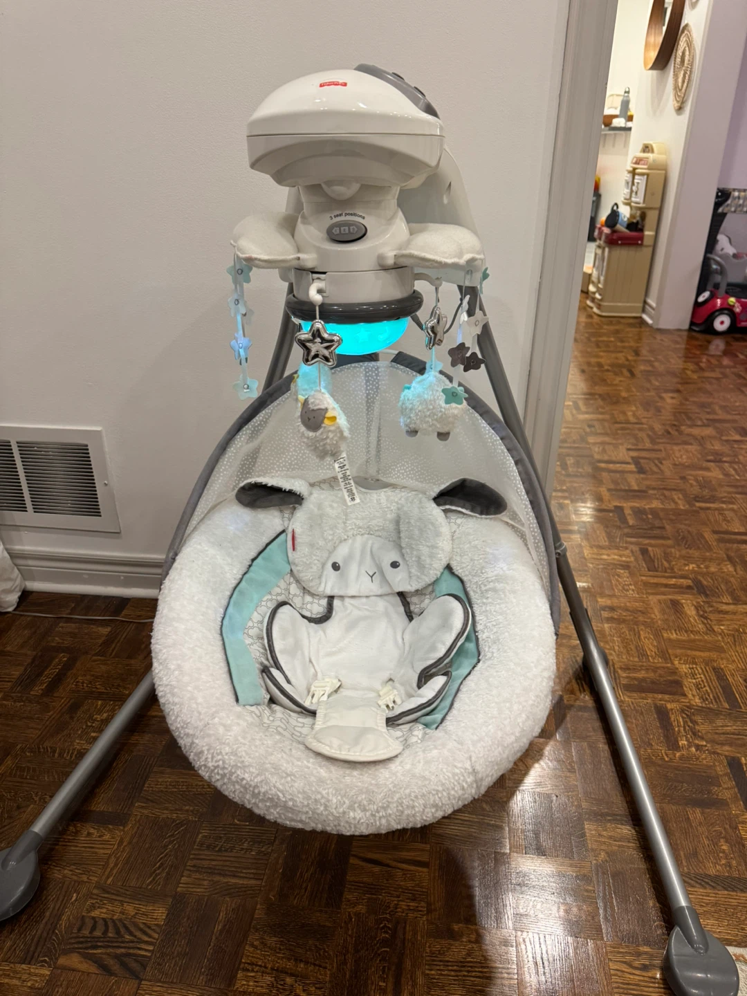 Fisher-Price Deluxe Cradle Swing