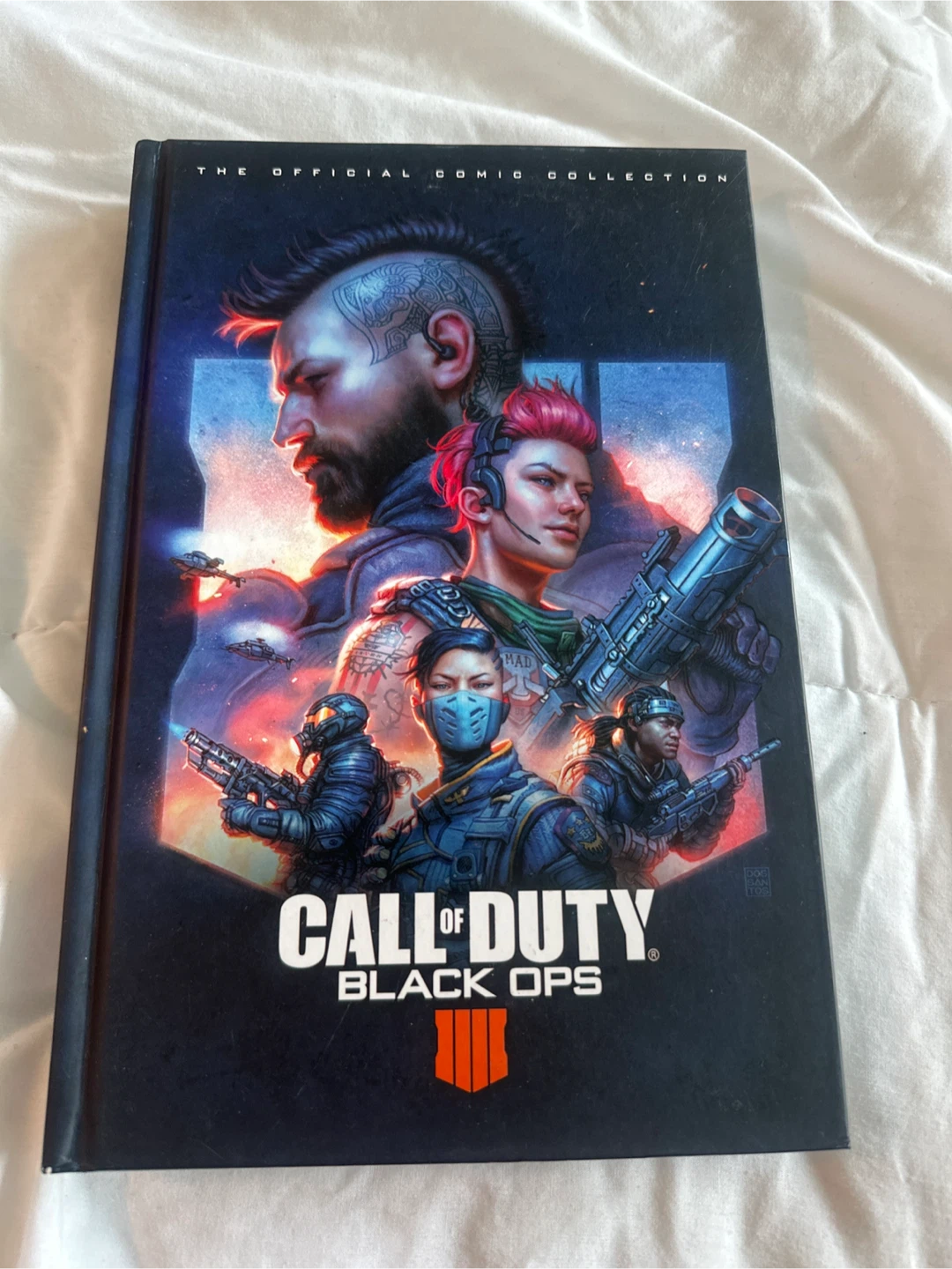 Call of Duty Black Ops 4 The Official Comic Collection Book