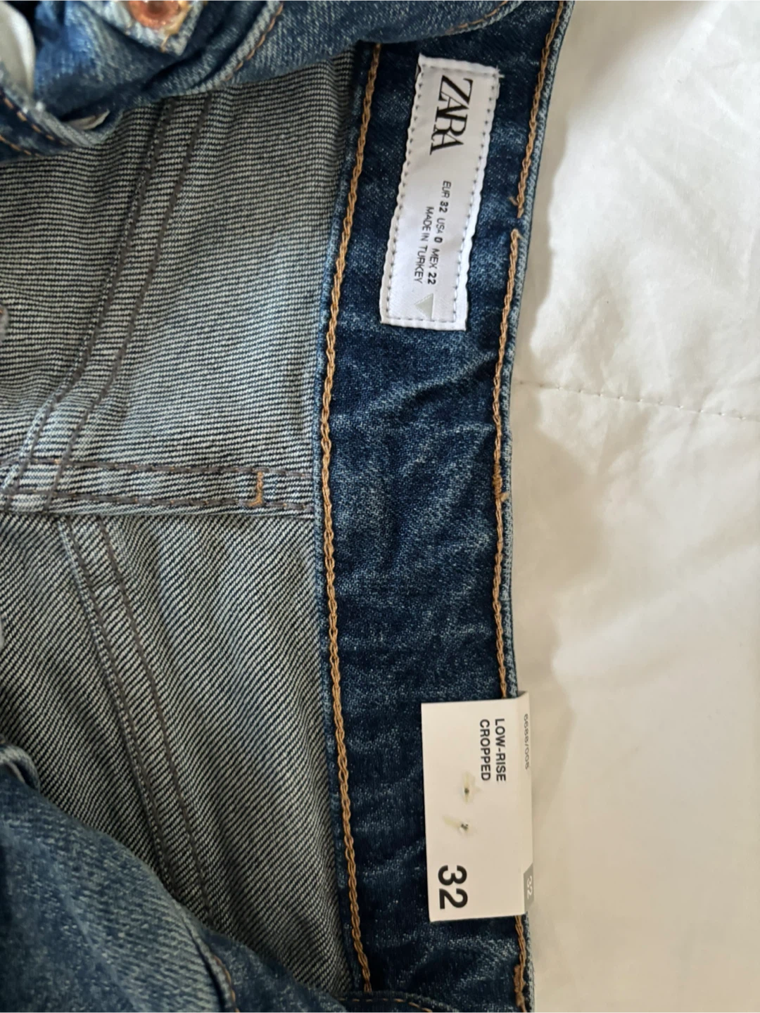 Zara Women's Low-Rise Cropped Straight Slim Fit Jeans Size 32 - photo 4