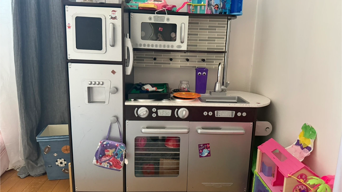 KidKraft Wooden Play Kitchen with Accessories - photo 5