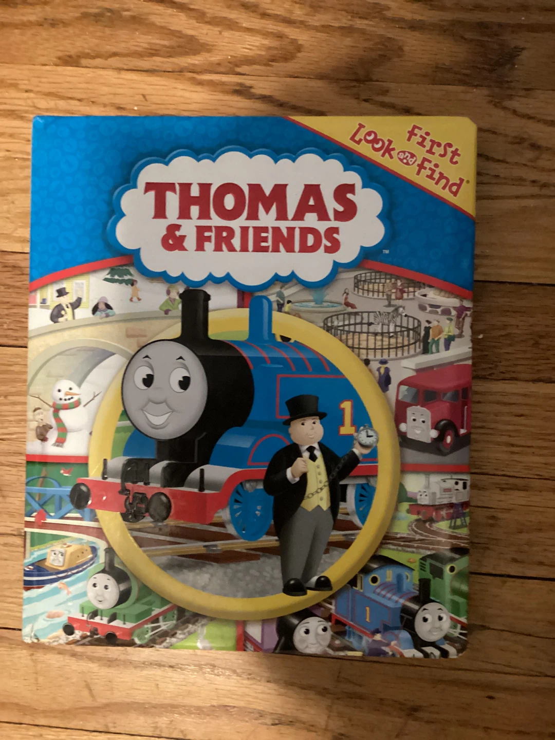 Thomas & Friends First Look and Find Board Book