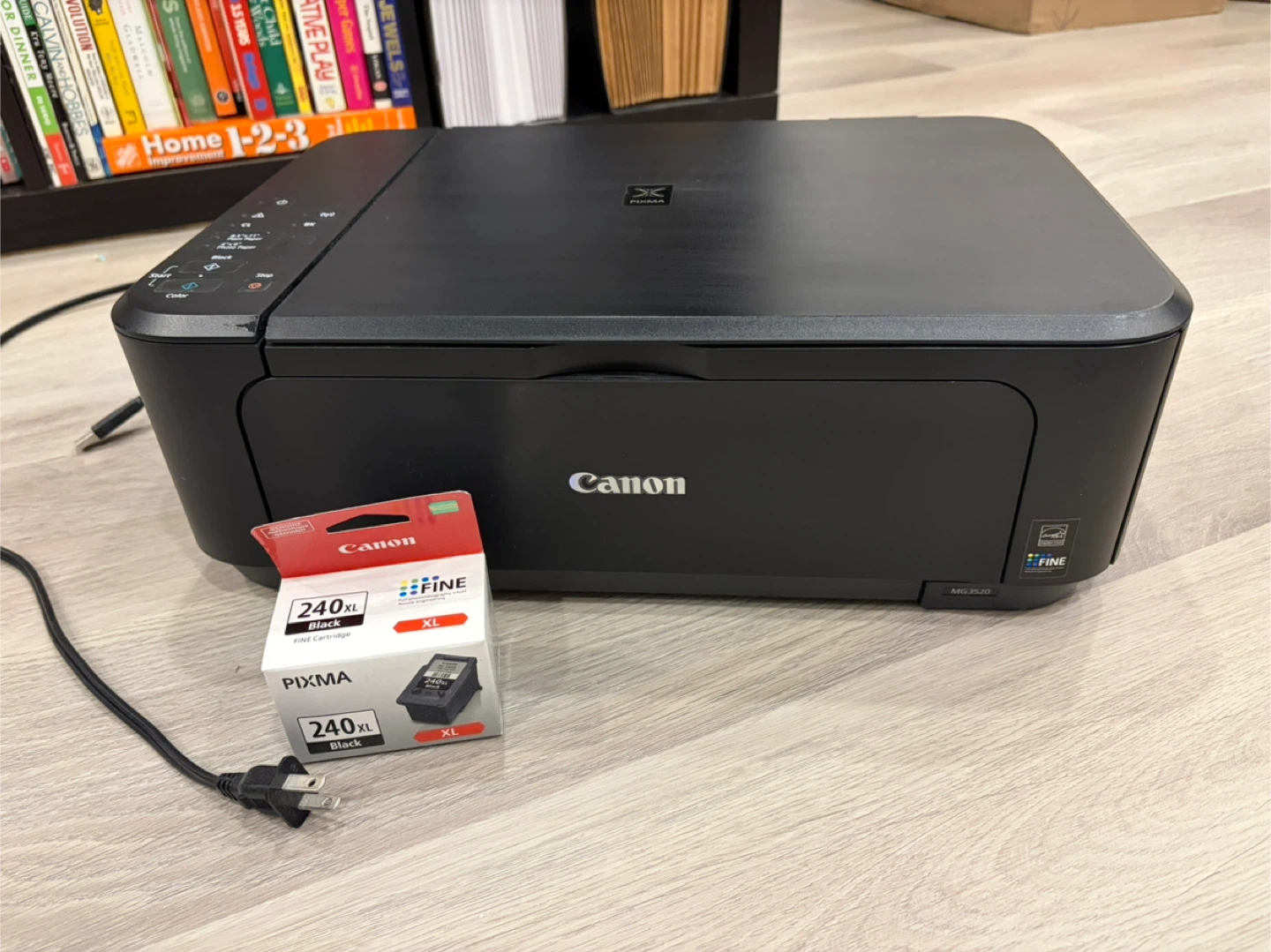 Canon PIXMA MG3520 All-In-One Printer with Ink Cartridge