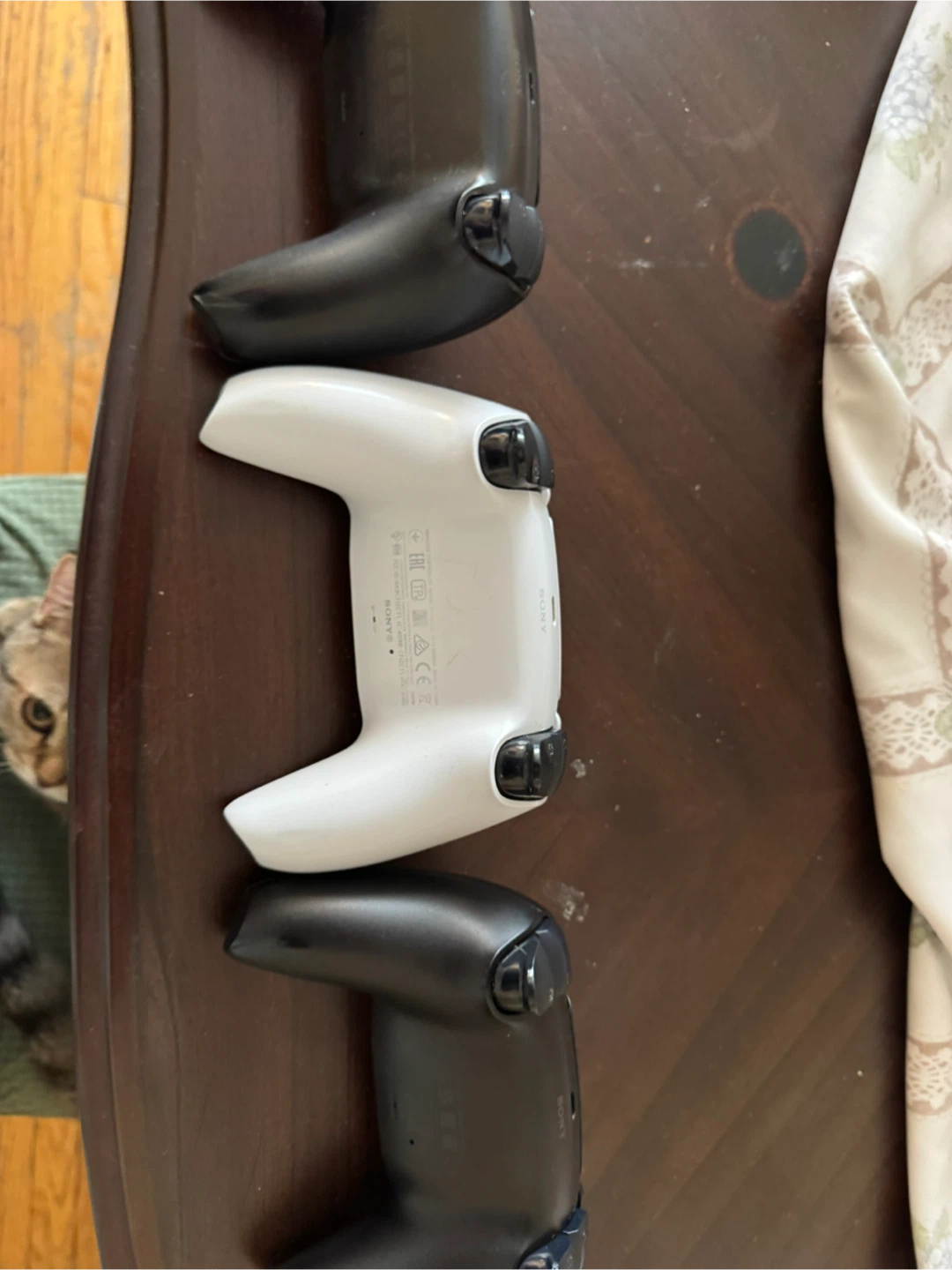 3 DualSense controllers - photo 2