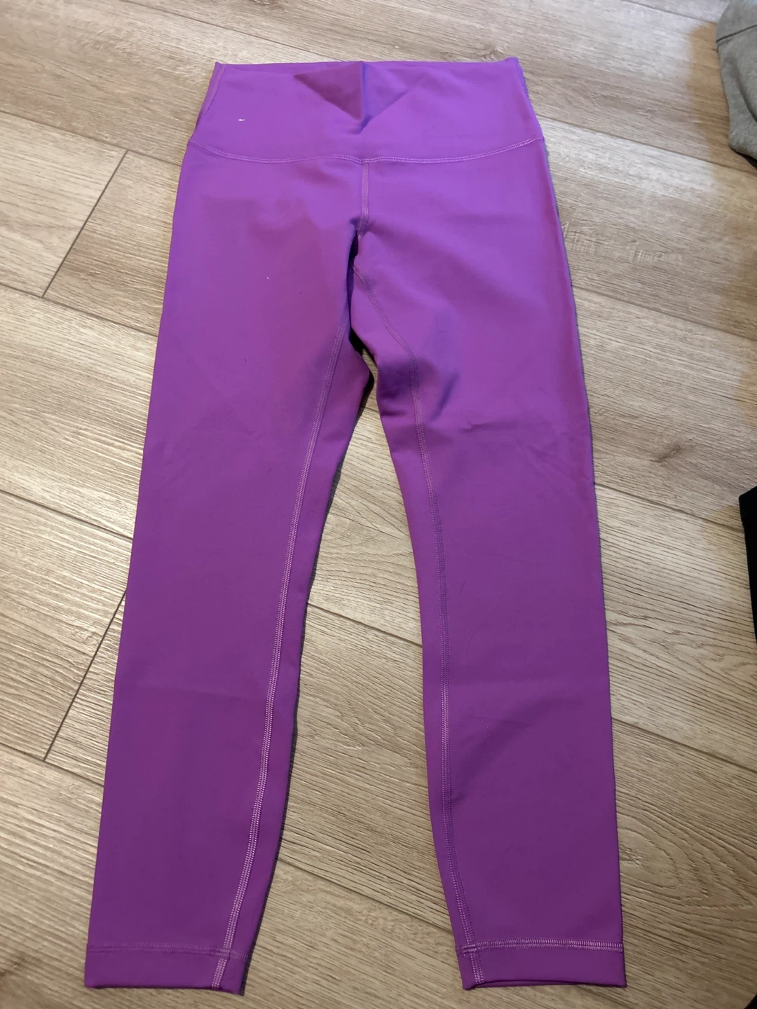 Lululemon Purple Capris - Size 8 - photo 2