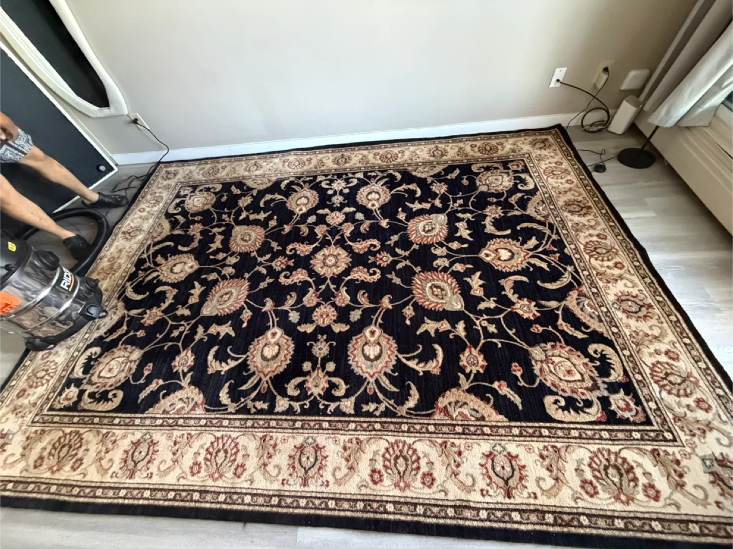 Large Persian Style Rug - photo 2