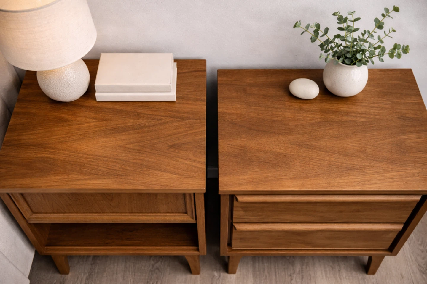 ✨ Mid-Century Modern Walnut Nightstands – Matching Set✨ - photo 2