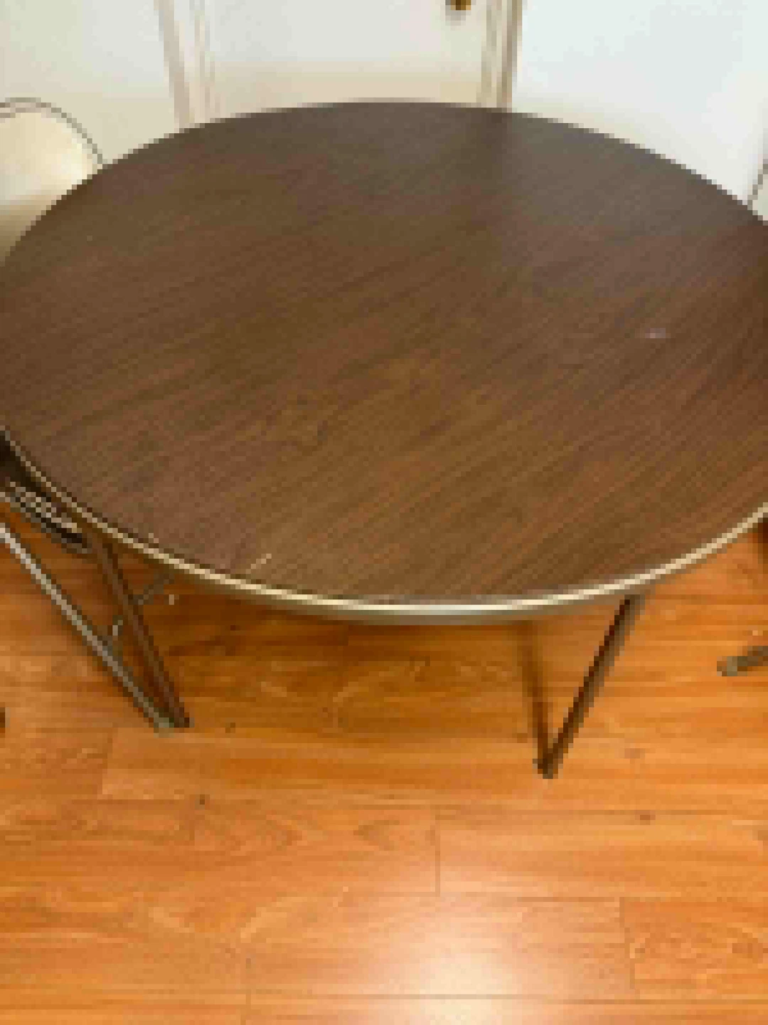 Round Folding Table - photo 2