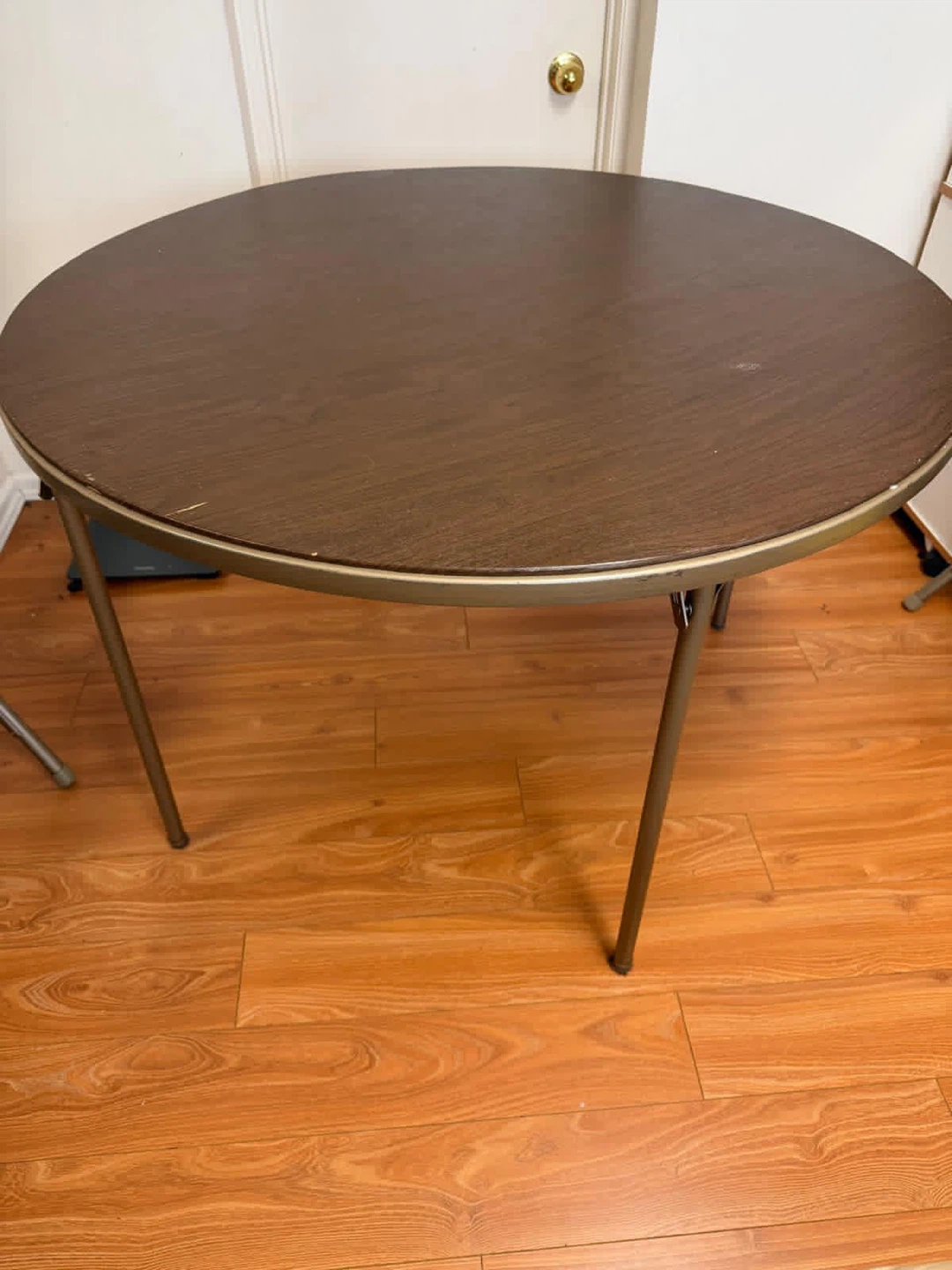 Round Folding Table