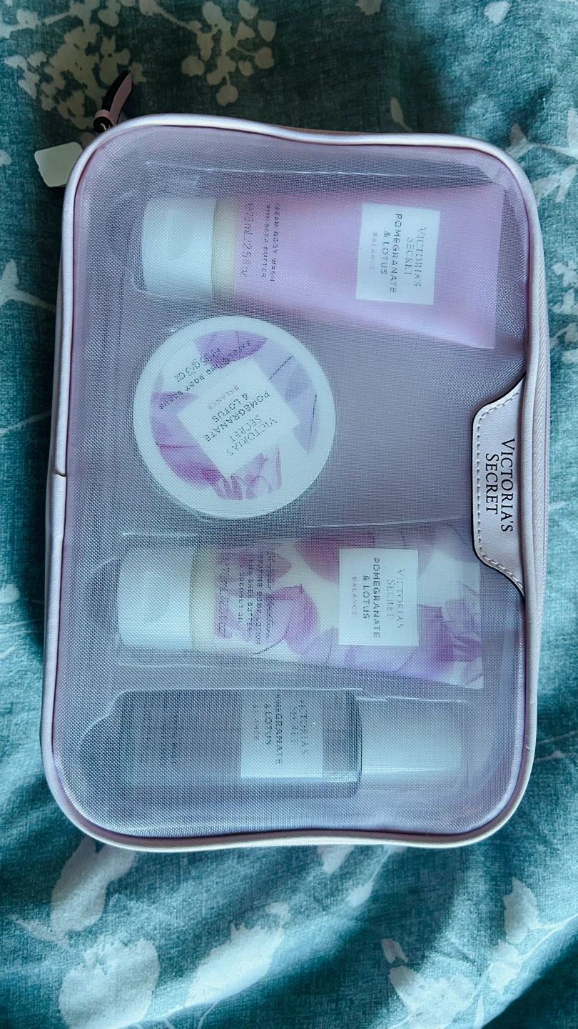 Victoria's Secret Pomegranate & Lotus Balance Starter Kit