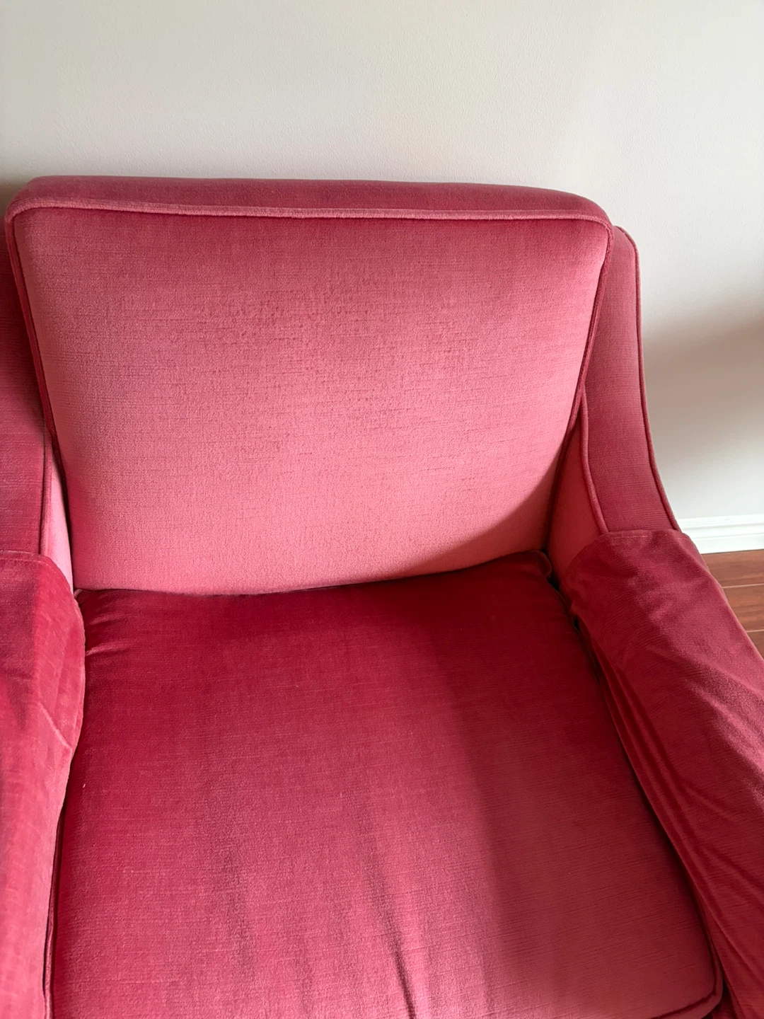 Pink Velvet Armchair - photo 2