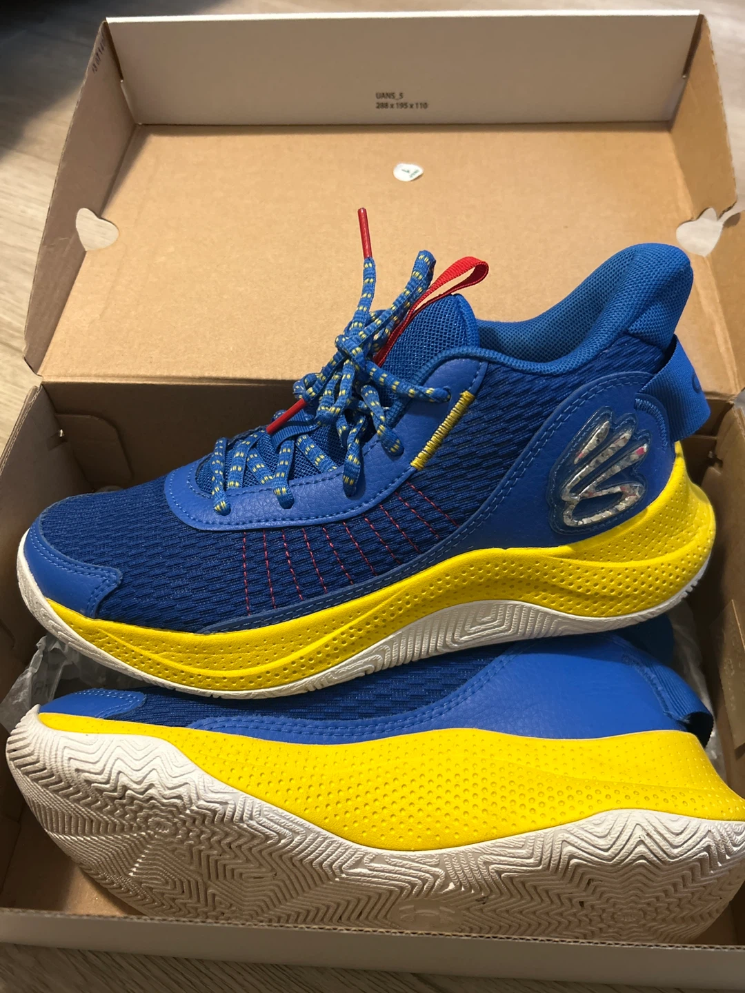 Under Armour GS Curry 3Z7 Blue/Yellow Youth Shoes Size 5.5Y - photo 3
