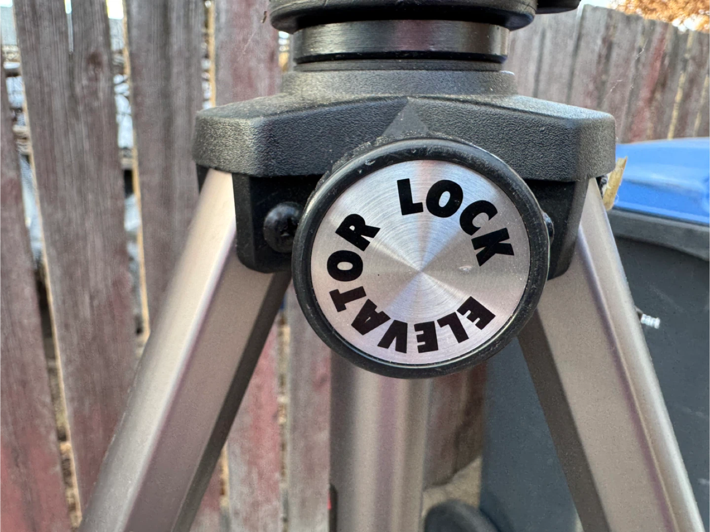 Opus Tripod with Dyna-Glide Fluid Pan Head - photo 3