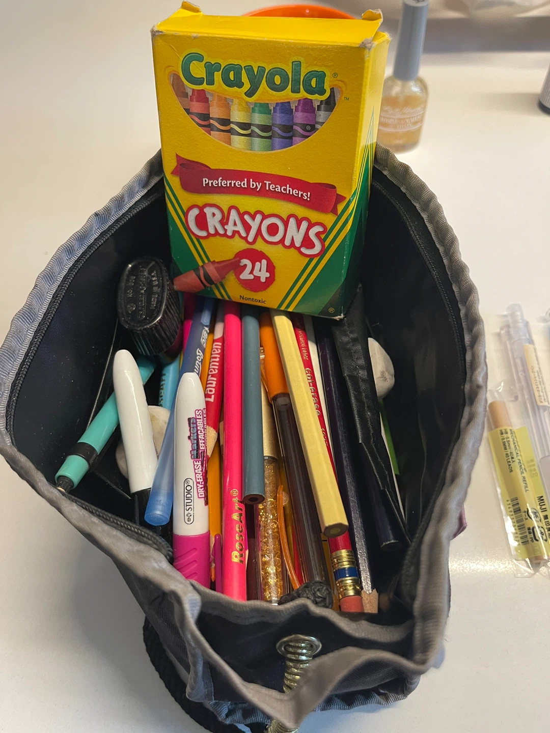 Colour pencils + crayons