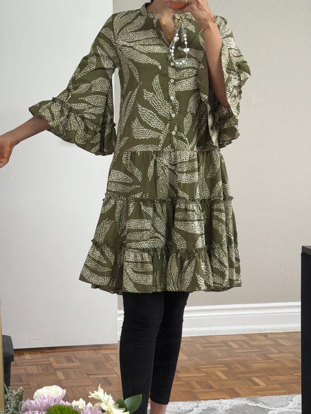 Women's Green Leaf Print Tiered Dress with Bell Sleeves