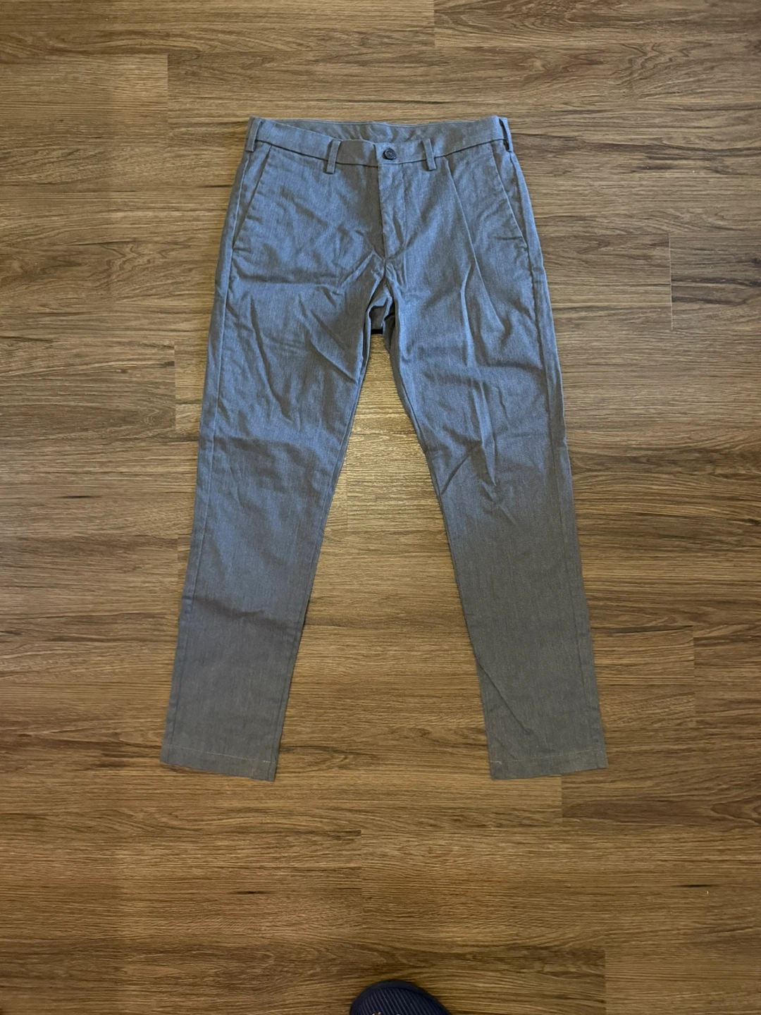 Uniqlo Men’s Grey Dress Pants