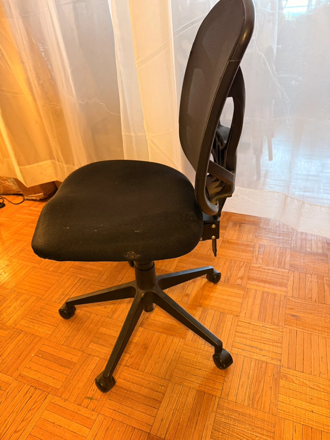 Used Black Mesh Office Chair - photo 2
