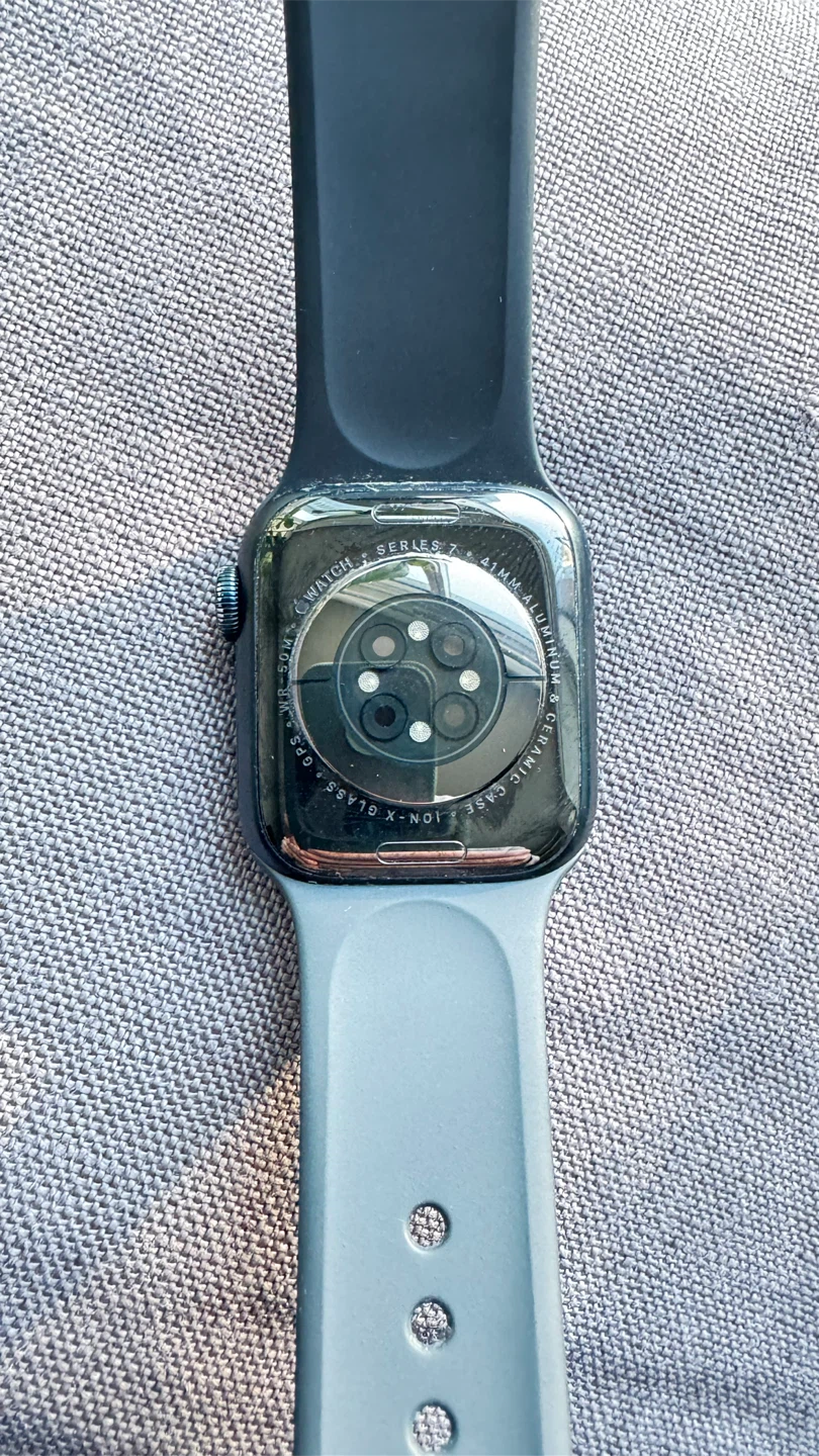Apple Watch Series 7 - photo 3