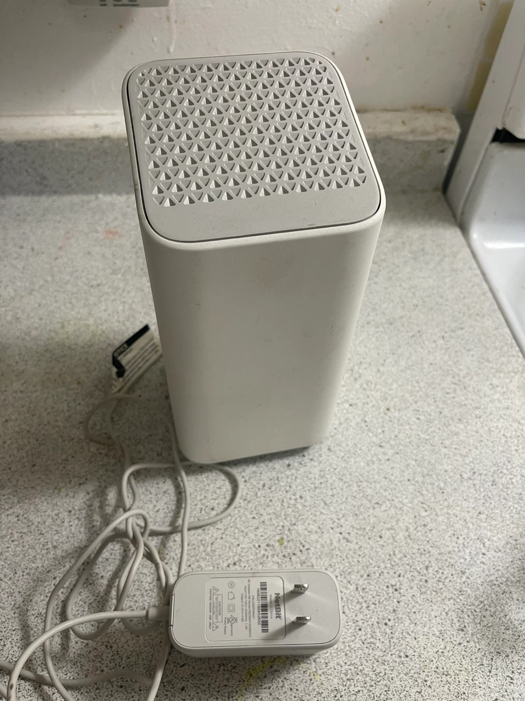 Netgear CM600 Cable Modem - photo 3
