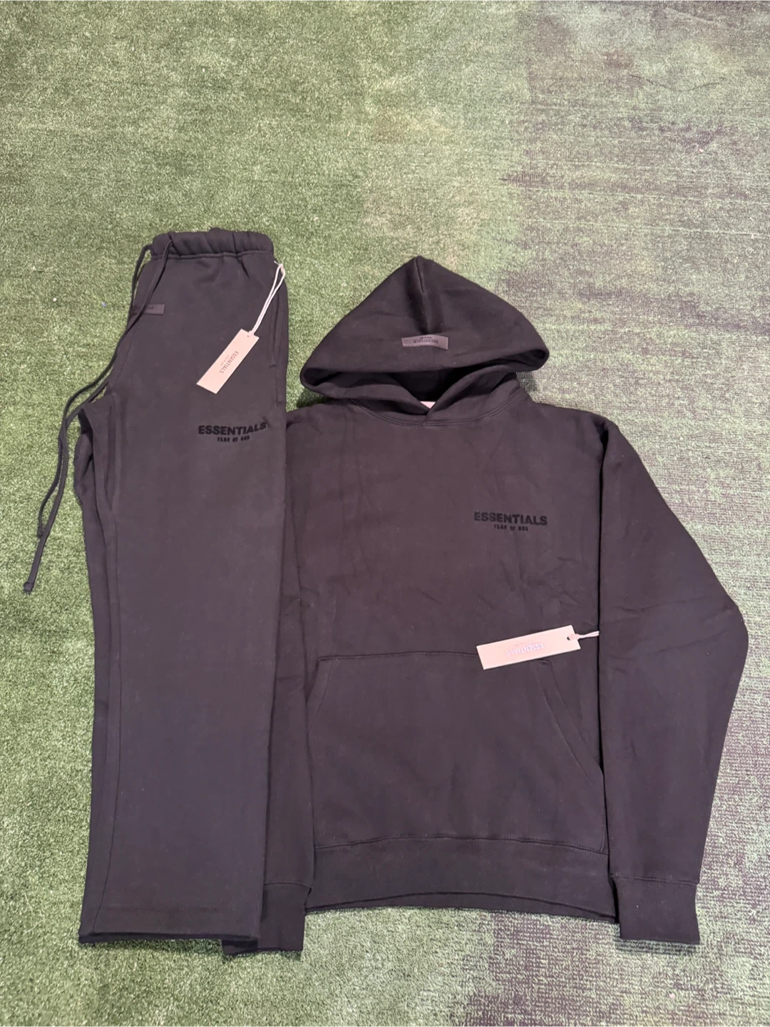 Essentials s22 Tracksuit - Black
