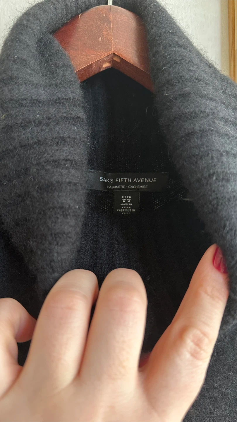 Saks Fifth Avenue Black Cashmere Turtleneck Sweater - Size M - photo 4