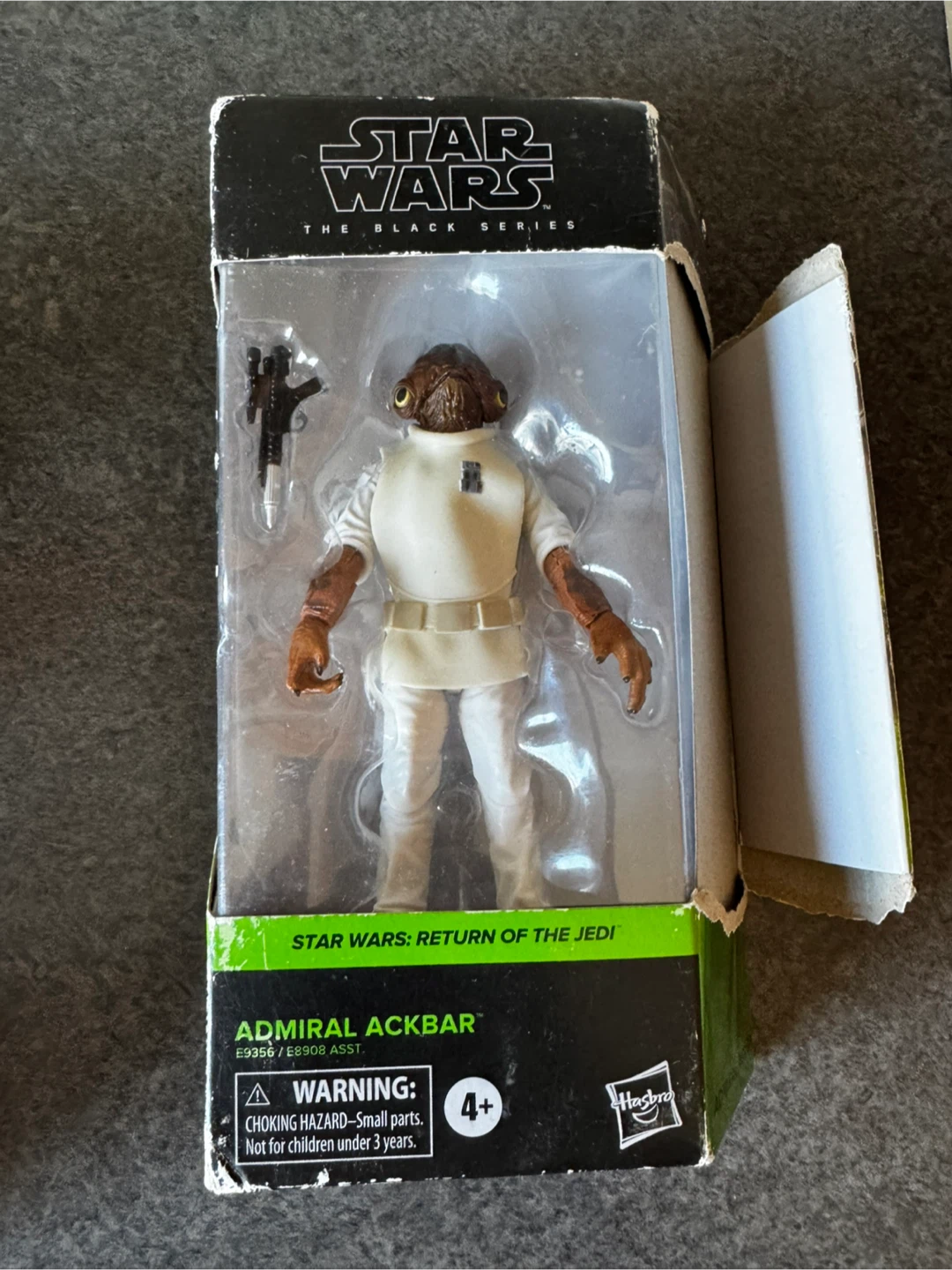 Star Wars Luke Skywalker & Admiral Ackbar Action Figures