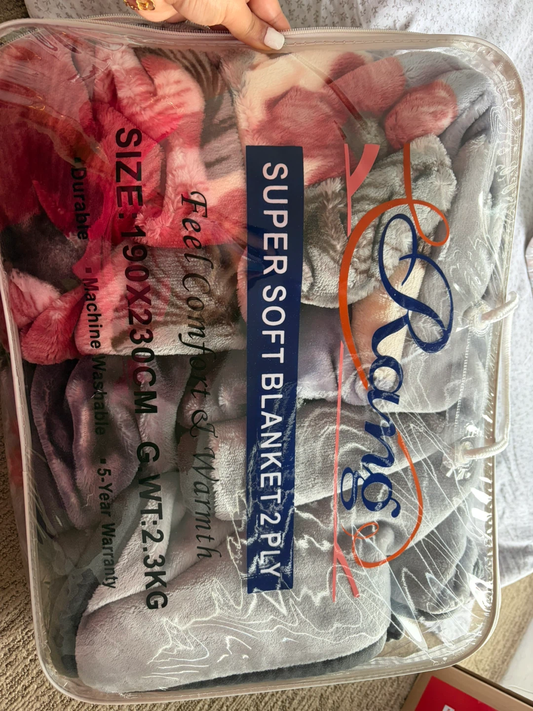 Rong Super Soft 2 Ply Blanket - Brand new Moving out Sale - photo 2