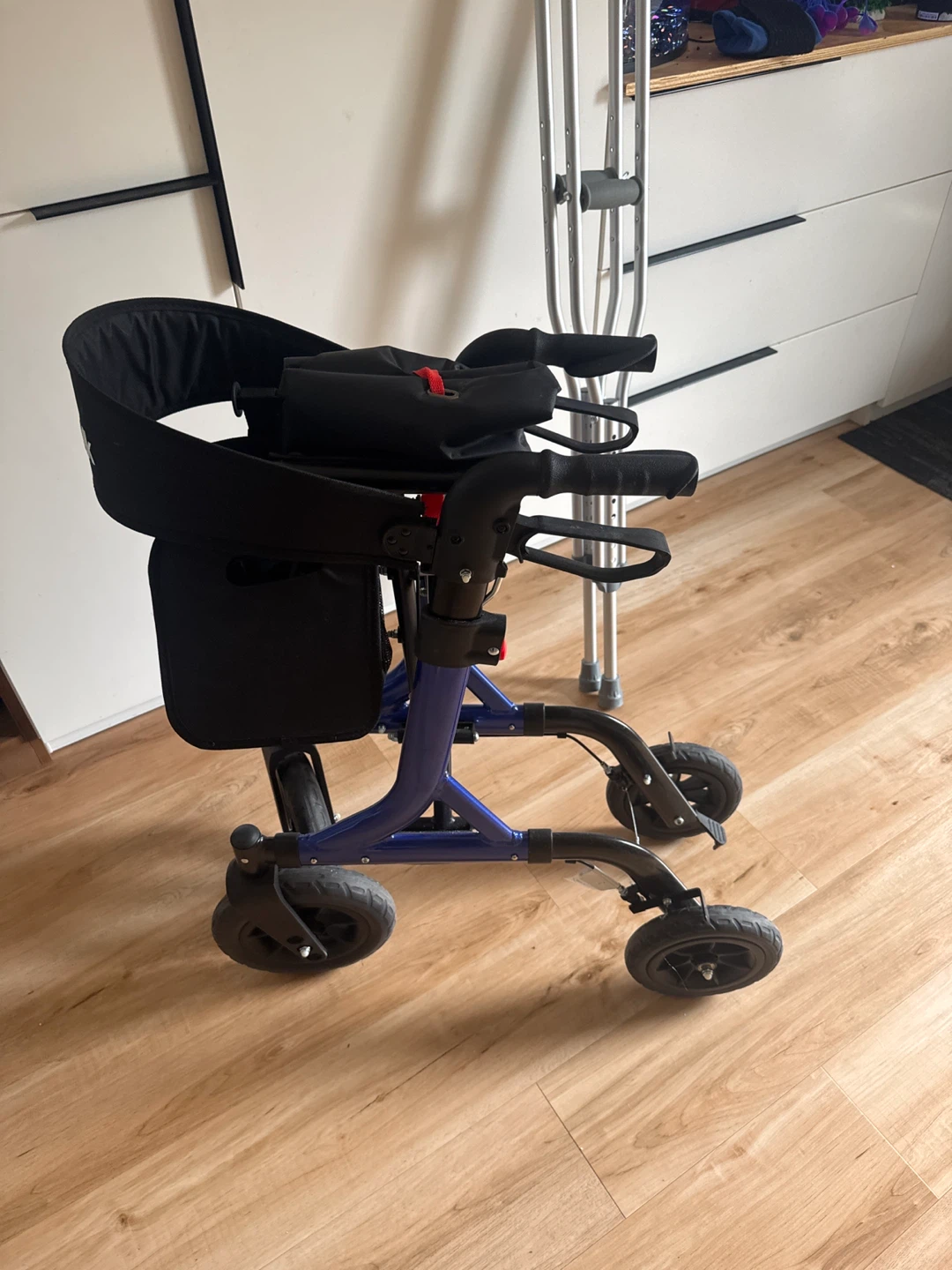 MAXWALK Rollator Walker with Seat and Bag - photo 2