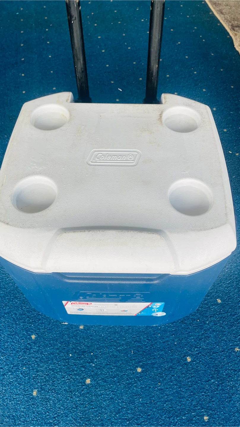 Coleman Rolling Cooler - photo 3