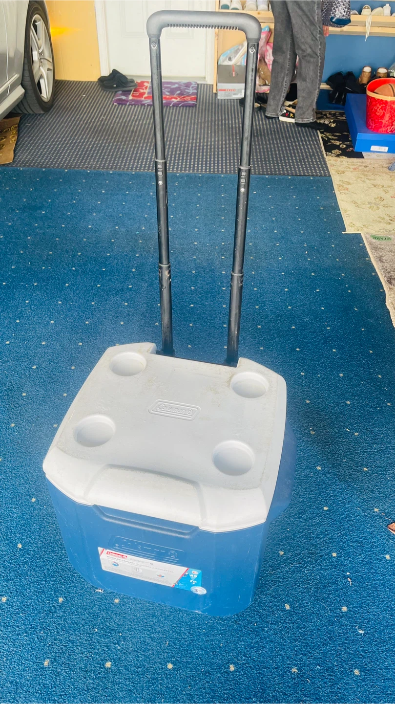 Coleman Rolling Cooler