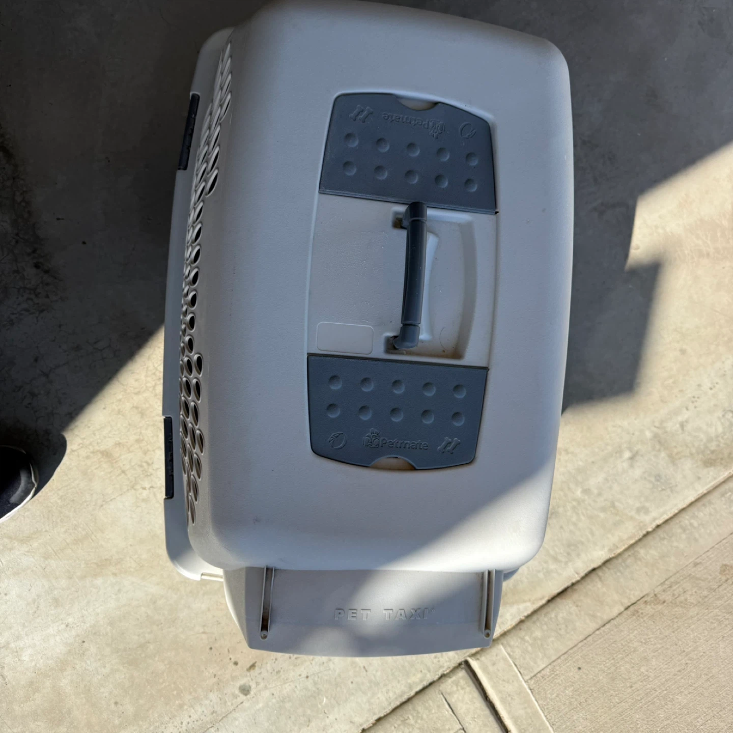 Petmate Pet Taxi Pet Carrier