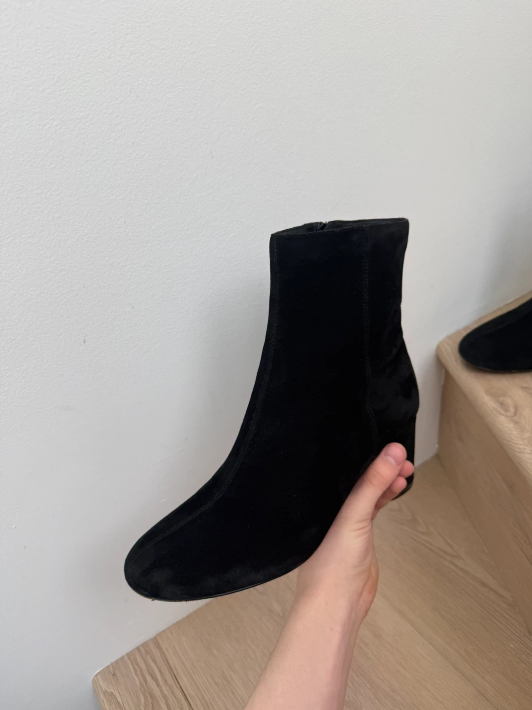 GEOX Virnilisa 65 Black Suede Ankle Boots - Size 9.5 - photo 2