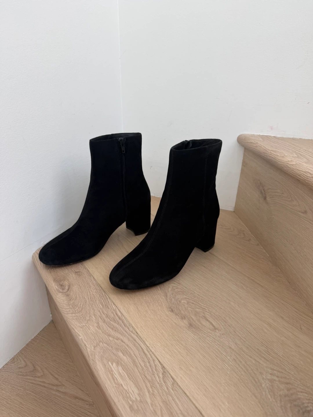 GEOX Virnilisa 65 Black Suede Ankle Boots - Size 9.5