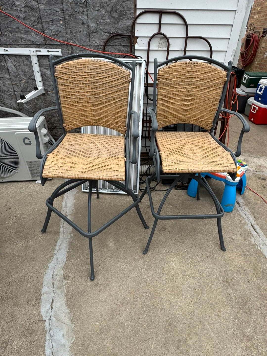 Wicker Swivel Bar Stools (Set of 2)
