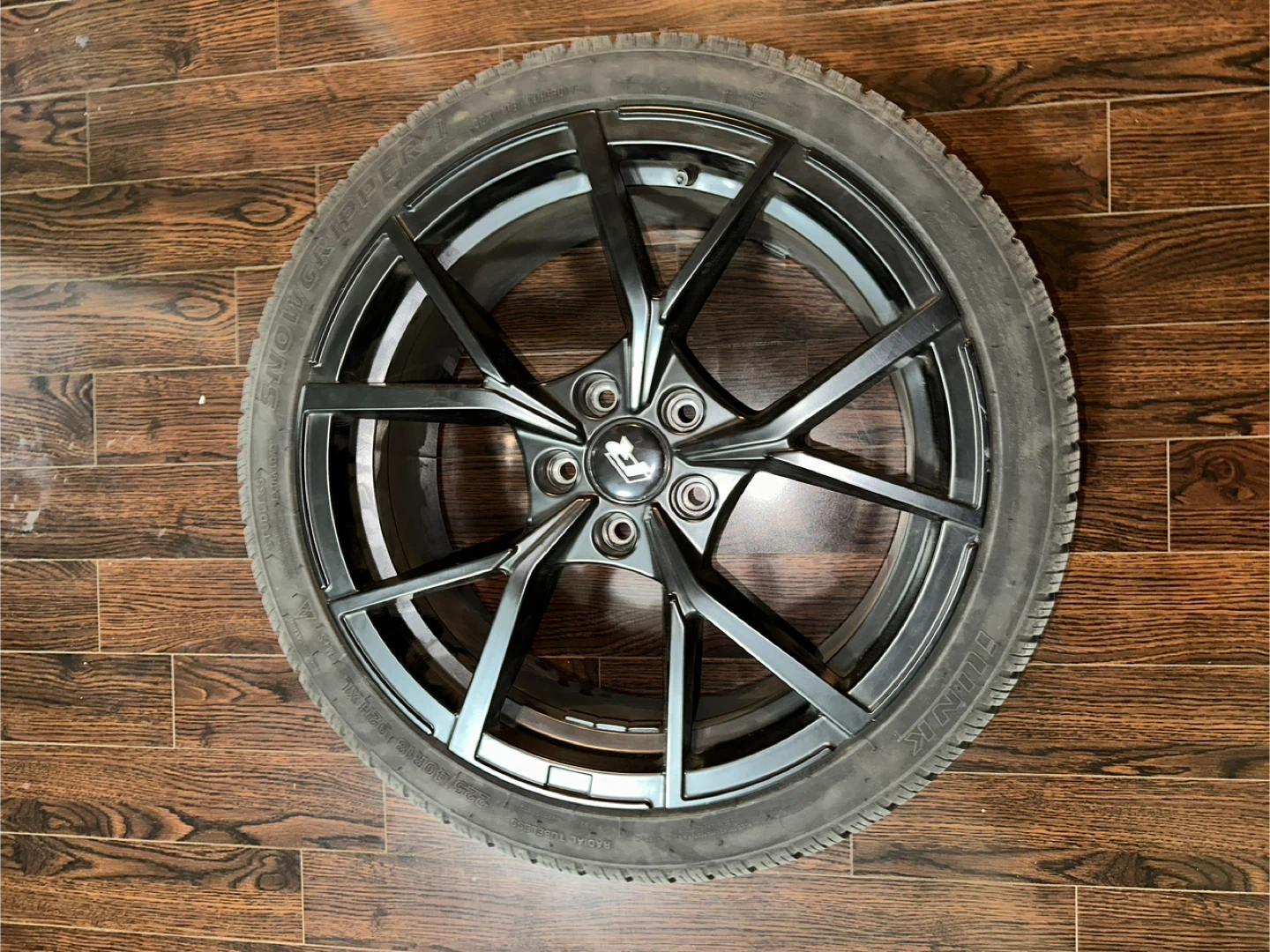 R-Line Winter Tire and Wheel Set - 225/40R18