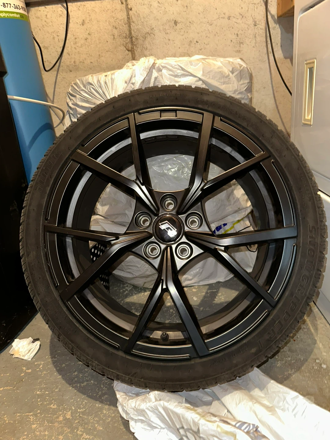 R-Line Winter Tire and Wheel Set - 225/40R18 - photo 4