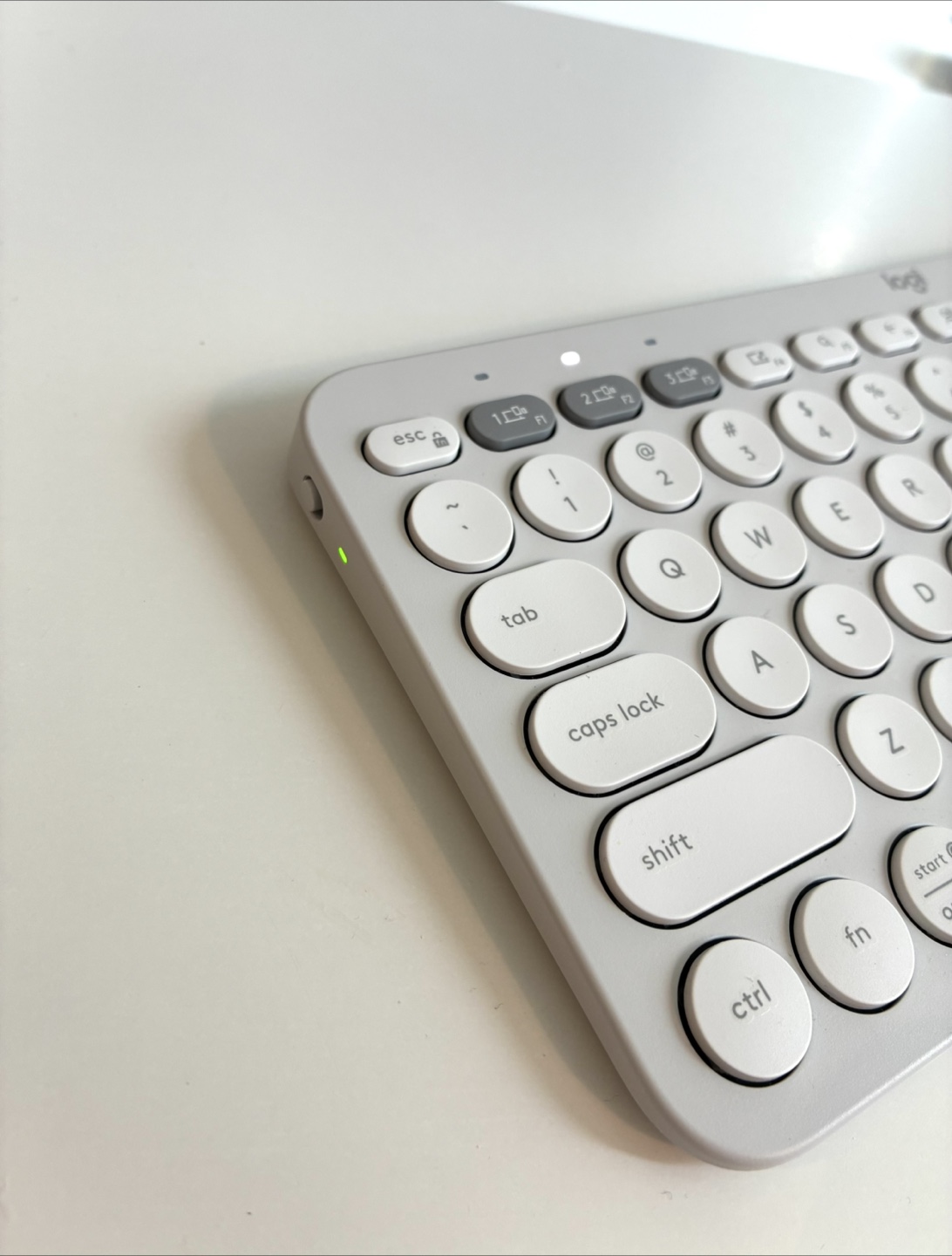 Logitech Pebble Keys 2 keyboard - photo 3