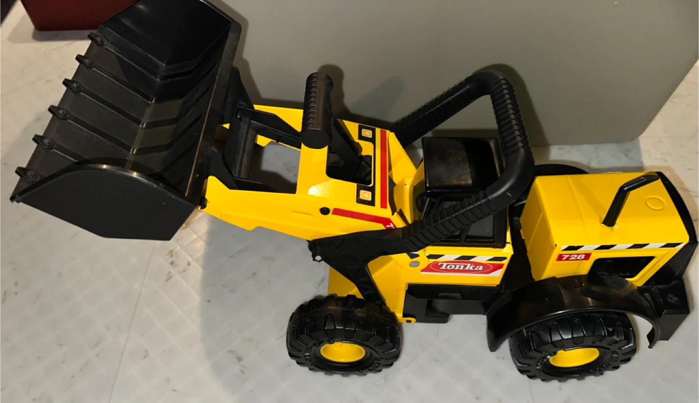 Tonka Front Loader Toy Truck - photo 2